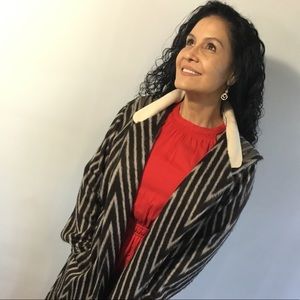 Soft hoody animal print overcoat